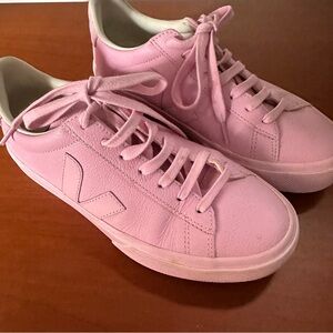 Veja Mansur Gravel Sneakers Limited Addition